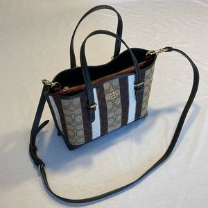 NWT Coach Mollie Tote 25 in Signature Jacquard with Stripes